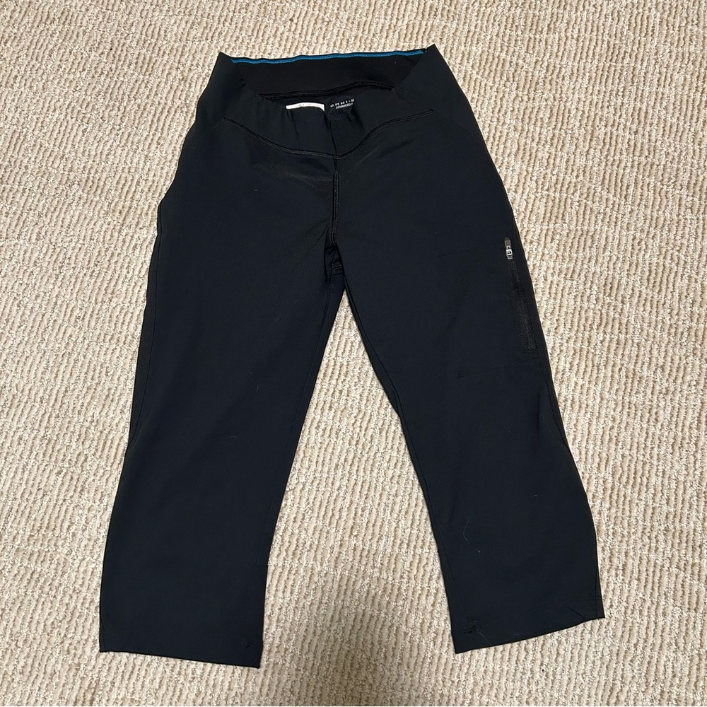 Columbia Black Cropped Pants